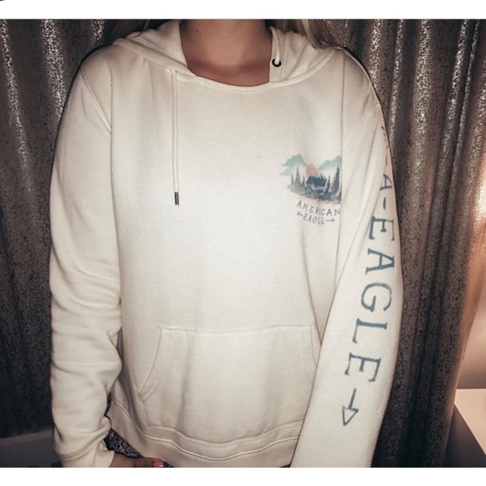 AMERICAN EAGLE SWEATSHIRT